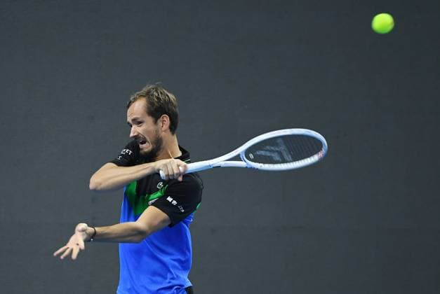 (231003) -- BEIJING, Oct. 3, 2023 -- Russia s Daniil Medvedev competes during the men s singles semifinal between Germany s Alexander Zverev and Russia s Daniil Medvedev at 2023 China Open tennis tournament in Beijing, capital of China, Oct. 3, 2023. ) (SP)CHINA-BEIJING-TENNIS-CHINA OPEN-MEN S SINGLES-SEMIFINAL (CN) ZhangxChenlin 