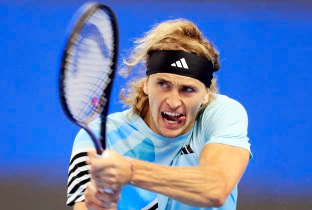 Sport Themen der Woche KW40 Sport Bilder des Tages (231003) -- BEIJING, Oct. 3, 2023 -- Germany s Alexander Zverev competes during the men s singles semifinal between Germany s Alexander Zverev and Russia s Daniil Medvedev at 2023 China Open tennis tournament in Beijing, capital of China, Oct. 3, 2023. ) (SP)CHINA-BEIJING-TENNIS-CHINA OPEN-MEN S SINGLES-SEMIFINAL (CN) LuoxYuan 
