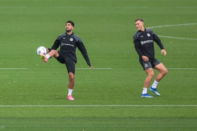 03.10.2023, Fussball, Saison 2023 2024, 1. Bundesliga, Training Borussia Dortmund, v. l. Emre Can (Borussia Dortmund), Nico Schlotterbeck (Borussia Dortmund), Dortmund Trainingsgelände BVB NRW Deutschland xRHR-FOTO DEx Copyright: DennisxEwert RHR-FOTOx RHR-FOTO DE
