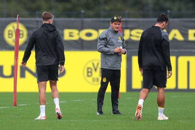 03.10.2023, Fussball, Saison 2023 2024, 1. Bundesliga, Training Borussia Dortmund, Cheftrainer Edin Terzic (Borussia Dortmund), Dortmund Trainingsgelände BVB NRW Deutschland xRHR-FOTO DEx Copyright: DennisxEwert RHR-FOTOx RHR-FOTO DE