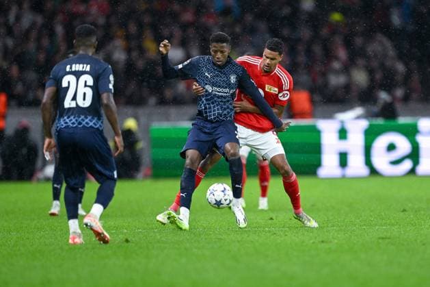 03.10.2023, Fussball, Champions League, 2. Spieltag, Saison 2023 2024, 1.FC Union Berlin - Sporting Braga, Simon Banza (SC Braga), Danilho Doekhi (Union Berlin) xRHR-FOTO TKx Copyright: RHR-FOTOx RHR-FOTO TK