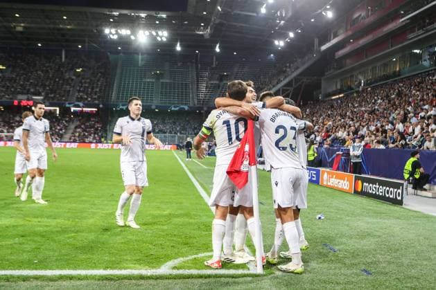 SOCCER - UEFA CL, RBS vs Sociedad SALZBURG,AUSTRIA,03.OCT.23 - SOCCER - UEFA Champions League, group stage, Red Bull Salzburg vs Real Sociedad. Image shows the rejoicing of Sociedad.  GEPAxpictures xMathiasxMandl