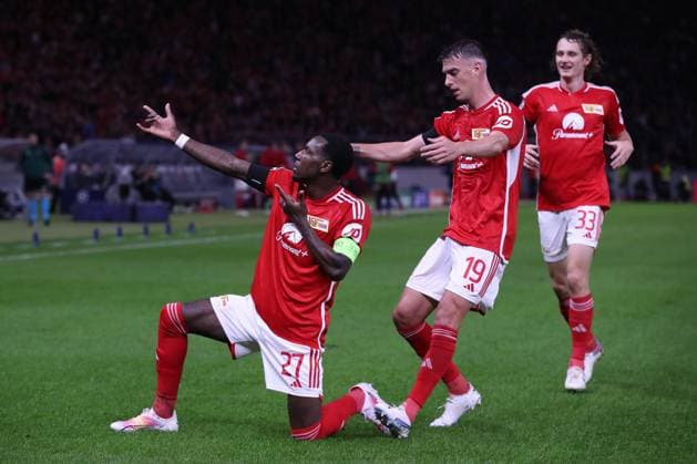 03.10.2023, xtgx, Fussball, UEFA Champions League, 1.FC Union Berlin - Sporting Braga emspor, v.l. Sheraldo Becker (Union Berlin, 27) Jubel, Torjubel, jubelt ueber das Tor, celebrate the goal, celebration nach dem 1:0 (DFL DFB REGULATIONS PROHIBIT ANY USE OF PHOTOGRAPHS as IMAGE SEQUENCES and or QUASI-VIDEO) Olympiastadion
