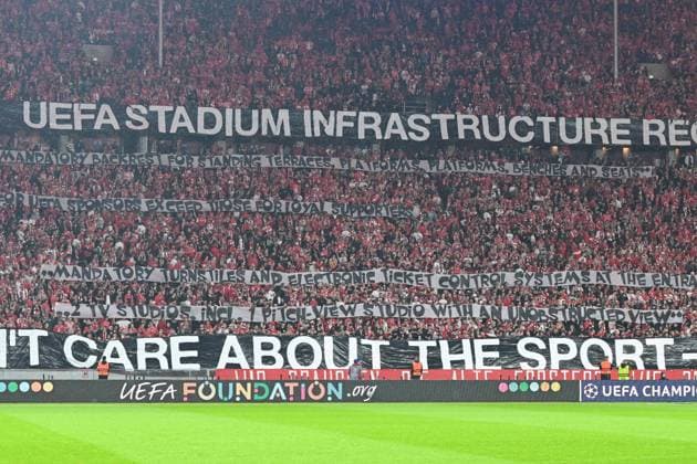 Fussball, Herren, Saison 2023 2024, UEFA Champions League (Gruppe C, 2. Spieltag), 1. FC Union Berlin - Sporting Braga, v. l. Die Fans von 1. FC Union Berlin mit Protesten gegen die UEFA, 03.10. 2023, Copyright: xMatthiasxKochx