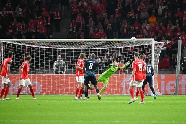 Fussball, Herren, Saison 2023 2024, UEFA Champions League (Gruppe C, 2. Spieltag), 1. FC Union Berlin - Sporting Braga, v. l. Bruma (Sporting Braga) erzielt das Tor zum 2:2, 03.10. 2023, Copyright: xMatthiasxKochx