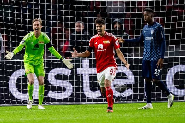 03.10.2023, xfrx, Fussball UEFA Champions League, Union Berlin - Sporting Braga emspor, v.l. Frederik Ronnow (Union Berlin) (DFL DFB REGULATIONS PROHIBIT ANY USE OF PHOTOGRAPHS as IMAGE SEQUENCES and or QUASI-VIDEO) Berlin