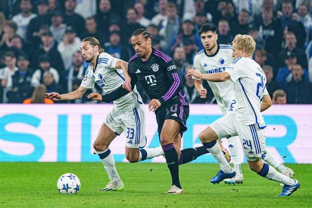 Rasmus Falk (FC Kopenhagen, 33), Leroy Sane (FC Bayern Muenchen, 10), Birger Meling (FC Kopenhagen, 24) DEN, FC Kopenhagen vs. FC Bayern Muenchen, Fussball, Champions League, Gruppe A, Spieltag 2, Saison 2023 2024, 03.10.2023 DEN, FC Kopenhagen vs. FC Bayern Muenchen, Fussball, Champions League, Gruppe A, Spieltag 2, Saison 2023 2024, 03.10.2023 Kopenhagen Copyright: xEibner-Pressefoto MarcelxvonxFehrnx EP_MFN