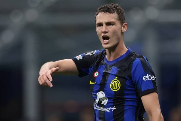 Milan, Italy, 3rd October 2023. Benjamin Pavard of FC Internazionale reacts during the UEFA Champions League match at Giuseppe Meazza, Milan. Picture credit should read: Jonathan Moscrop Sportimage EDITORIAL USE ONLY. No use with unauthorised audio, video, data, fixture lists, club league logos or live services. Online in-match use limited to 120 images, no video emulation. No use in betting, games or single club league player publications. SPI-2603-0018
