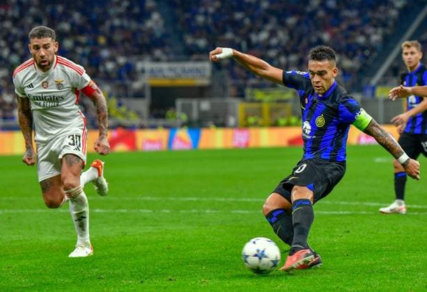 Inter v Benfica, UEFA Champions League football, Milano, Italy Milano, Italy. 03rd, October 2023. Lautaro Martinez (10) of Inter seen during the UEFA Champions League match between Inter and Benfica at Giuseppe Meazza in Milano. Milano Italy  Copyright: xGonzalesxPhoto TommasoxFimianox