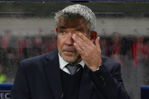03.10.2023, xtgx, Fussball, UEFA Champions League, 1.FC Union Berlin - Sporting Braga emspor, v.l. Urs Fischer (Union Berlin, Trainer) enttaeuscht, schaut enttaeuscht, niedergeschlagen, disappointed (DFL DFB REGULATIONS PROHIBIT ANY USE OF PHOTOGRAPHS as IMAGE SEQUENCES and or QUASI-VIDEO) Olympiastadion