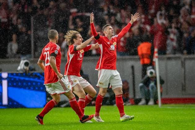 UEFA Champions League: 1. FC Union Berlin vs Sporting Braga. Berlin, 03.10.2023 Jubel zum 1:0 durch Robin Gosens (1. FC Union Berlin, 6) die spaeter von einem Videoassistenten zurueckgewiesen wurde. Alex Kral (1. FC Union Berlin, 33), Leonardo Bonucci (1. FC Union Berlin, 23) UEFA Champions Leaguel: 1. FC Union Berlin vs Sporting Braga, Olympiastadion, Berlin, 03.10.2023 Copyright: xBEAUTIFULxSPORTS LucianoxLimax
