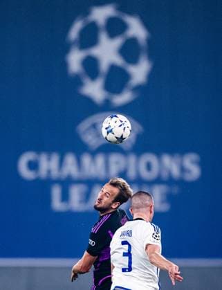 231003 Harry Kane of Bayern Munich and Denis Vavro of Copenhagen during the UEFA Champions League football match between FC Copenhagen and Bayern Munich on October 3, 2023 in Köpenhamn. Photo: Petter Arvidson BILDBYRAN kod PA PA0658 fotboll football soccer fotball champions league fc copenhagen bayern münchen bbeng Bayern Munich fc köpenhamn Copyright: PETTERxARVIDSON BB231003PA237