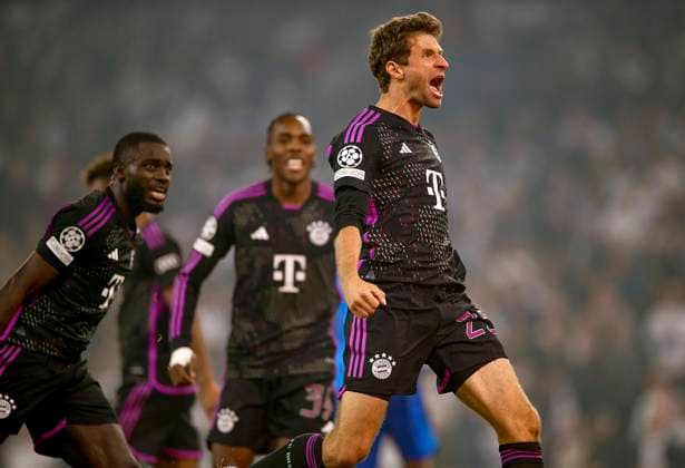 03.10.2023, Fussball UEFA Champions League 2023 2024, Gruppenphase, 2.Spieltag, FC Kopenhagen - FC Bayern München, im Parken-Stadion Kopenhagen. Jubel Thomas Müller (Bayern München) zum Tor zum 1:2
