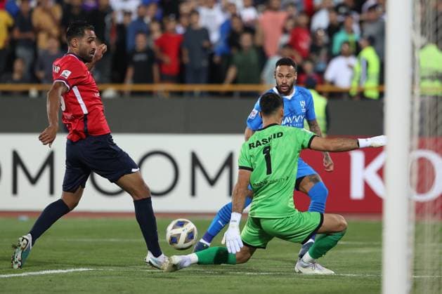 IRAN, Tehran - 03 OCTOBER 2023 : Neymar of Al Hilal scoring he™s 1st ever goal for club during the Asia AFC Champions League round 2 group D match between Nassaji Mazandaran and Al Hilal at Azadi Stadium . Tehran. Iran. Nassaji Mazandaran v Al Hilal, AFC Champions League Copyright: xMmirhosseinixforxSFSIxLimitedx
