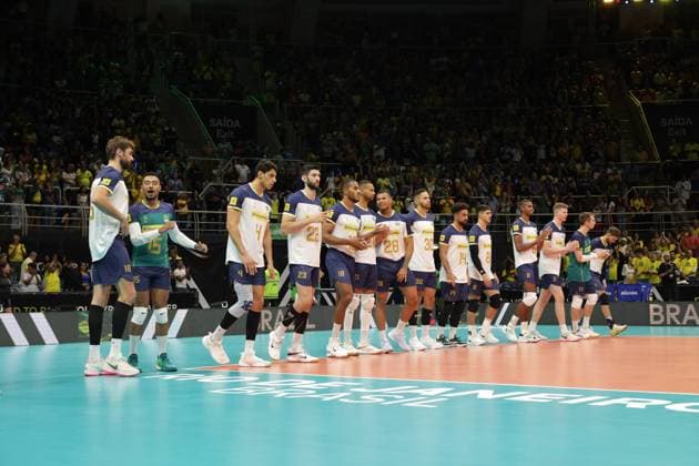 Volleyball, Olympia Quali, Brasilien - Deutschland Pré Olímpico de Vôlei Brasil x Alemanha RIO DE JANEIRO, RJ - 03.10.2023: PRÉ OLÍMPICO DE VÔLEI BRASIL X ALEMANHA - The Brazilian volleyball team returned to the Maracanãzinho court, in Rio de Janeiro, on Tuesday night (3) to face the German team, in the third round of Group A of the Men& 39;s Pre-Olympic Volleyball Tournament in search of qualification for the Paris 2024 Olympic Games, Olympische Spiele, Olympia, OS It is worth remembering that only the top two in each group guarantee classification. (Photo: Lorando Labbe Fotoarena) x2443008x  LorandoxLabbe
