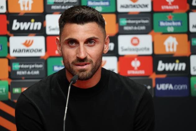 Freiburg, Deutschland 17. August 2023: Europa League - 2023 2024 - SC Freiburg Pressekonferenz - Spieltagskonferenz Im Bild: Vincenzo Grifo (SC Freiburg) bei der Pressekonferenz, PK vor Fussball-Europa-League Europa Park Stadion Baden Württemberg Copyright: xFotostandx xHettichx