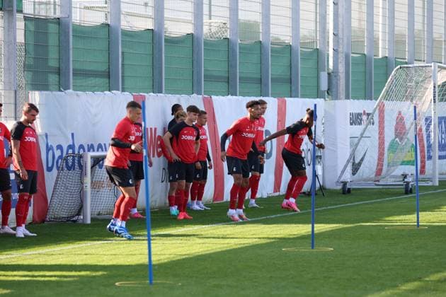Freiburg, Deutschland 04. Oktober 2023: 1. BL - 2023 2024 - SC Freiburg Training Im Bild: Trainingseinheit der Mannschaft Trainingsgelände Baden Württemberg Copyright: xFotostandx xHettichx