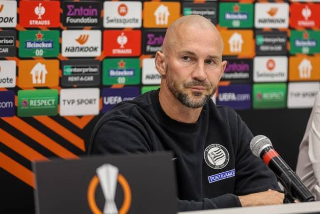 SOSNOWIEC 04.10.2023 LIGA EUROPY STURM GRAZ KONFERENCJA PRASOWA UEFA EUROPA LEAGUE STURM GRAZ press conference, PK, Pressekonferenz CHRISTIAN ILZER FOT. MICHAL CHWIEDUK FOKUSMEDIA.COM.PL NEWSPIX.PL --- Newspix.pl  231004CHW027