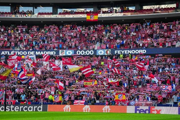 UEFA Champions League: Atletico Madrid v Feyenoord Madrid - Fans of Atletico Madrid during the 2nd leg of the UEFA Champions League group stage between Atletico Madrid v Feyenoord at Estadio Metropolitano on 4 October 2023 in Madrid, Spain. Copyright: xTomxBodex