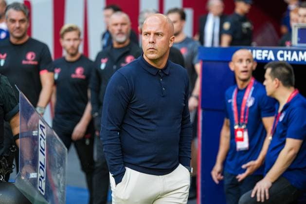 UEFA Champions League: Atletico Madrid v Feyenoord Madrid - Feyenoord coach Arne Slot during the 2nd leg of the UEFA Champions League group stage between Atletico Madrid v Feyenoord at Estadio Metropolitano on 4 October 2023 in Madrid, Spain. Copyright: xYannickxVerhoevenx