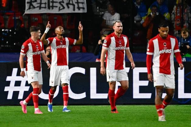 Royal Antwerp FC v FC Shakhtar Donetsk - UEFA Champions League DEURNE, BELGIUM - OCTOBER 04 : The team of Royal Antwerp FC celebrates after the 2-0 goal of Balikwisha Michel-Ange forward of Antwerp FC during the UEFA Champions League group H match between Royal Antwerp FC and FC Shakhtar Donetsk on October 4, 2023 in Deurne, Belgium, 04 10 2023 Deurne Belgium  Copyright: xPeterxDexVoechtx