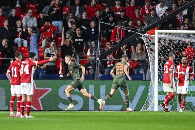 Shakhtar s Danylo Sikan celebrates after scoring during a soccer game between Belgian soccer team Royal Antwerp FC and Ukrainian club Shakhtar Donetsk, on Wednesday 04 October 2023 in Antwerp, on day two of the Champions League group stage, in the group H. TOM GOYVAERTS TomxGoyvaerts  x76287231x