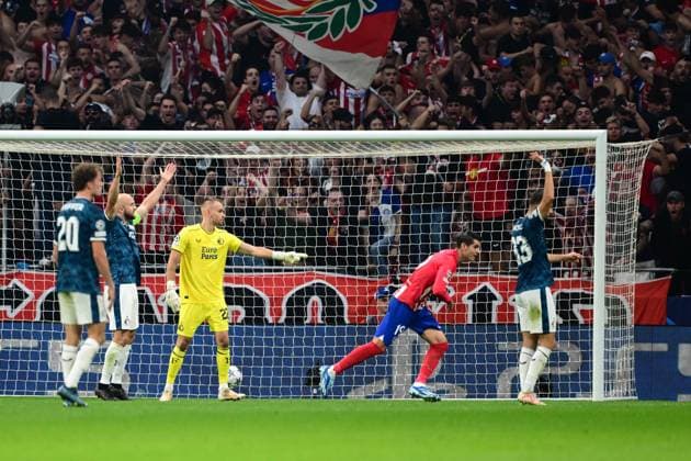 MADRID - Alvaro Morata of Atletico Madrid celebrates the 3-2. (l-r) Mats Wieffer of Feyenoord, Gernot Trauner of Feyenoord, Feyenoord goalkeeper Timon Wellenreuther, Alvaro Morata of Atletico Madrid, David Hancko of Feyenoord during the UEFA Champions League match between Atletico Madrid and Feyenoord Rotterdam at Estadio Metropolitano on October 4, 2023 in Madrid, Spain. ANP OLAF KRAAK UEFA Champions League 2023 24 2023 2024 xVIxANPxSportx xxANPxIVx 480232574 originalFilename: 480232574.jpg