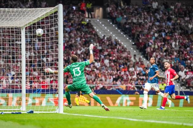 UEFA Champions League: Atletico Madrid v Feyenoord Madrid - Atletico Madrid goalkeeper Jan Oblak during the 2nd leg of the UEFA Champions League group stage between Atletico Madrid v Feyenoord at Estadio Metropolitano on 4 October 2023 in Madrid, Spain. Copyright: xTomxBodex
