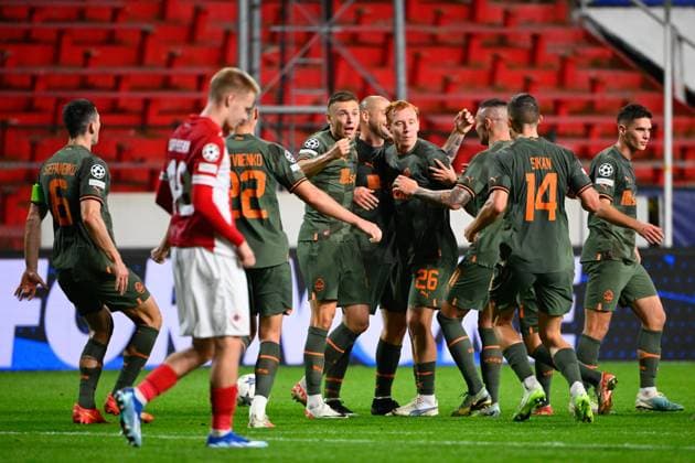 Royal Antwerp FC v FC Shakhtar Donetsk - UEFA Champions League DEURNE, BELGIUM - OCTOBER 04 : The team of Shakhtar Donetsk celebrates during the UEFA Champions League group H match between Royal Antwerp FC and FC Shakhtar Donetsk on October 4, 2023 in Deurne, Belgium, 4 10 2023 Deurne Belgium  Copyright: xVincentxKalutx