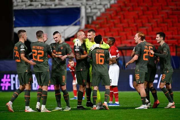 Royal Antwerp FC v FC Shakhtar Donetsk - UEFA Champions League DEURNE, BELGIUM - OCTOBER 04 : The team of FC Shakhtar Donetsk celebrates during the UEFA Champions League group H match between Royal Antwerp FC and FC Shakhtar Donetsk on October 4, 2023 in Deurne, Belgium, 04 10 2023 Deurne Belgium  Copyright: xPeterxDexVoechtx