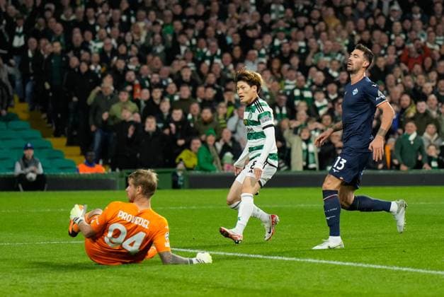 EDITORIAL USE ONLY No use with unauthorised audio, video, data, fixture lists, club league logos or live services. Online in-match use limited to 120 images, no video emulation. No use in betting, games or single club league player publications. Celtic v Lazio, UEFA Champions League, Group E, Football, Celtic Park, Glasgow, UK - 04 Oct 2023 EDITORIAL USE ONLY No use with unauthorised audio, video, data, fixture lists, club league logos or live services. Online in-match use limited to 120 images, no video emulation. No use in betting, games or single club league player publications. Copyright: xStuartxWallace Shutterstockx 14134539e