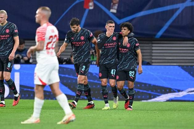 04.10.2023, Fussball, Champions League, 2. Spieltag, Saison 2023 2024, RB Leipzig - Manchester City. Ruben Dias (Manchester City), Phil Foden (Manchester City), Rico Lewis (Manchester City) xRHR-FOTO TKx Copyright: RHR-FOTOx RHR-FOTO TK