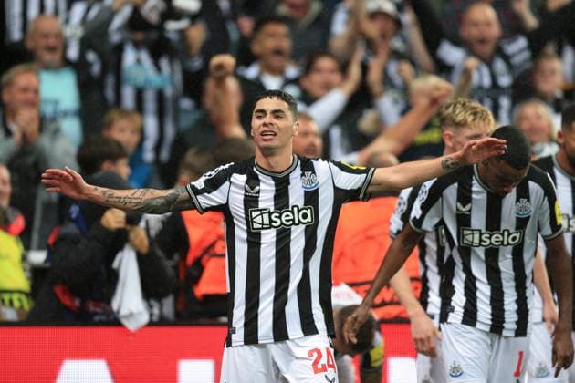 Newcastle United v Paris Saint-Germain 04 October 2023, Newcastle upon Tyne - UEFA Champion™s League football - Group F - Newcastle United v Paris Saint-Germain. Miguel Almiron of Newcastle United celebrates their first goal (photo by Daniel Chesterton) Newcastle upon Tyne UK Copyright: xDanielxChestertonxOffside