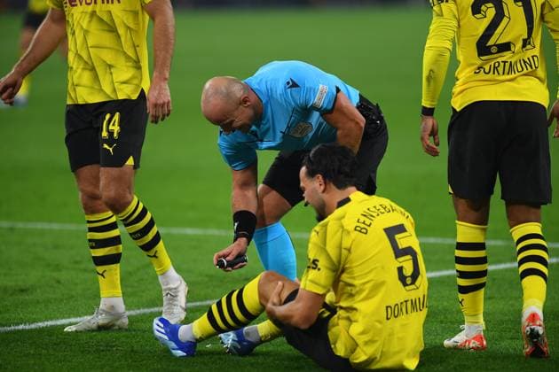 DORTMUND, GERMANY - 04.10.23: RefereeSzymon Marciniak The match of match UEFA Champion League Borussia Dortmund vs AC Milan at SIGNAL IDUNA PARK  Copyright: xVITALIIxKLIUIEVx