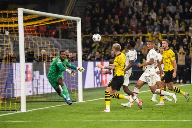GER, Champions League BV Borussia Dortmund vs AC Mailand Milan 04.10.2023, Signal Iduna Park, Dortmund, GER, Champions League BV Borussia Dortmund vs AC Mailand Milan Im Bild: Torchance von Marco Reus (BV Borussia Dortmund, 11)