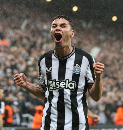 Newcastle United v Paris Saint-Germain UEFA Champions League Miguel Almiron of Newcastle United celebrates scoring the first goal for his team during the UEFA Champions League Group F match at St. James s Park, Newcastle Copyright: xAndyxSumnerx FIL-19060-0054 UK Newspapers OUT