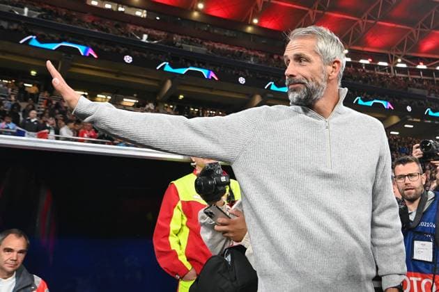 Fussball, Herren, Saison 2023 2024, UEFA Champions League (Gruppe G, 2. Spieltag), RB Leipzig - Manchester City, v. l. Trainer Marco Rose (RB Leipzig) gestikuliert, gestures, 04.10. 2023, Copyright: xSebastianxRäppold MatthiasxKochx