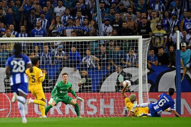 4th October 2023: Dragao Stadium, Porto, Portugal; Champions League Football, Porto versus FC Barcelona, Barca Marc-Andr& xe9; ter Stegen of Barcelona sets up to save a shot on goal  ActionPlus12561474 DanielxCastro