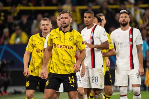 GER, Champions League BV Borussia Dortmund vs AC Mailand Milan 04.10.2023, Signal Iduna Park, Dortmund, GER, Champions League BV Borussia Dortmund vs AC Mailand Milan Im Bild: Niclas Füllkrug (BV Borussia Dortmund, 14) Malick Thiaw (AC Mailand Milan, 28) Olivier Giroud (AC Mailand Milan, 9)