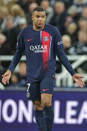 UEFA Champions League Newcastle United v Paris Saint-Germain Kylian MbappÃ 7 of Paris Saint-Germain reacts during the UEFA Champions League match Newcastle United vs Paris Saint-Germain at St. James s Park, Newcastle, United Kingdom, 4th October 2023 (Photo by Mark Cosgrove News Images) Newcastle St. James s Park Tyne and Wear United Kingdom Copyright: xMarkxCosgrove NewsxImagesx