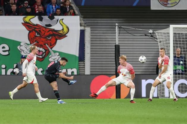 Sport Bilder des Tages Torschütze Julian Alvarez (Manchester City,19) trifft zum 1-2 - Champions League Saison 2023-2024 Gruppe G RB Leipzig vs. Manchester City in der Red Bull Arena in Leipzig - Aktion,Fussball,Deutschland,Mann,Männer,04.10.2023