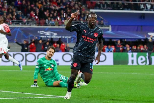 RB Leipzig - Manchester City Champions League Leipzig, 04.10.2023, Red Bull Arena, Fussball, Männer, Saison 2023 2024, UEFA Champions League, Gruppenphase, 2. Spieltag , RB Leipzig - Manchester City 1:3 (0:1) , Im Bild: Tor für Manchester, Torjubel nach dem 1:3, Torschütze Jeremy Doku (11, Manchester) ,