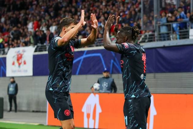 RB Leipzig - Manchester City Champions League Leipzig, 04.10.2023, Red Bull Arena, Fussball, Männer, Saison 2023 2024, UEFA Champions League, Gruppenphase, 2. Spieltag , RB Leipzig - Manchester City 1:3 (0:1) , Im Bild: Tor für Manchester, Torjubel nach dem 1:3, Torschütze Jeremy Doku (11, Manchester) ,