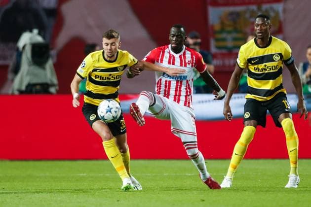 BELGRADE, SERBIA - OCTOBER 4: Cherif Ndiaye of Crvena zvezda (R) against Darian Males of Young Boys (L) during the UEFA Champions League Group Stage Group G match between FK Crvena zvezda and Young Boys at Stadion Rajko Mitic on October 4, 2023 in Belgrade, Serbia. Belgrade Stadion Rajko Mitic Serbia Copyright: xJustPictures.ch NikolaxKrsticx jp-en-EuSpIm-_G8I9541 20231004