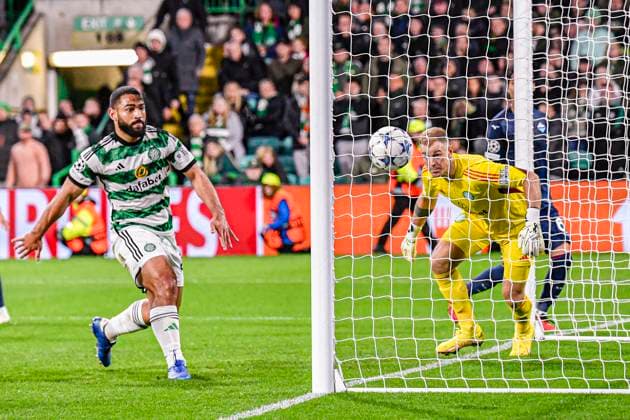 Celtic v Lazio UEFA Champions League Cameron Carter-Vickers and Joe Hart of Celtic watch Pedro of Lazio?s goal during the UEFA Champions League Group E match at Celtic Park, Glasgow Copyright: xJamiexJohnstonx FIL-19061-0050 UK Newspapers OUT