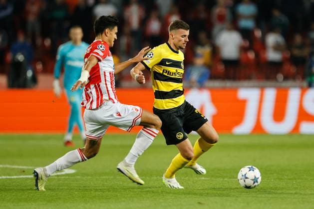 Fußball, CL, Roter Stern Belgrad - BSC Young Boys Bern BELGRADE, SERBIA - OCTOBER 4: Darian Males of Young Boys (R) in action during the UEFA Champions League Group Stage Group G match between FK Crvena zvezda and Young Boys at Stadion Rajko Mitic on October 4, 2023 in Belgrade, Serbia. Belgrade Stadion Rajko Mitic Serbia Copyright: xJustPictures.ch NikolaxKrsticx jp-en-EuSpIm-_S2A8783 20231004