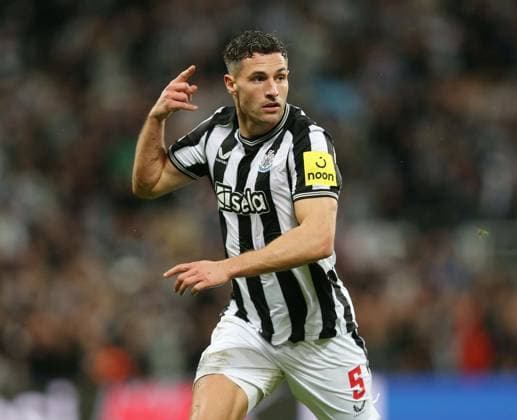 . - Newcastle United v Paris Saint-Germain, UEFA Champions League, Group F, St James™s Park Stadium, Newcastle, UK. - 4th October 2023. GOAL 3-0, Fabian Schar of Newcastle United goal celebration. - Newcastle United v Paris Saint-Germain, UEFA Champions League, Group F, St James™s Park Stadium, Newcastle, UK. - 4th October 2023. Newcastle St James™s Park Stadium UK Copyright: xDanxWeirx CP_Newcastle_United_PSG_24