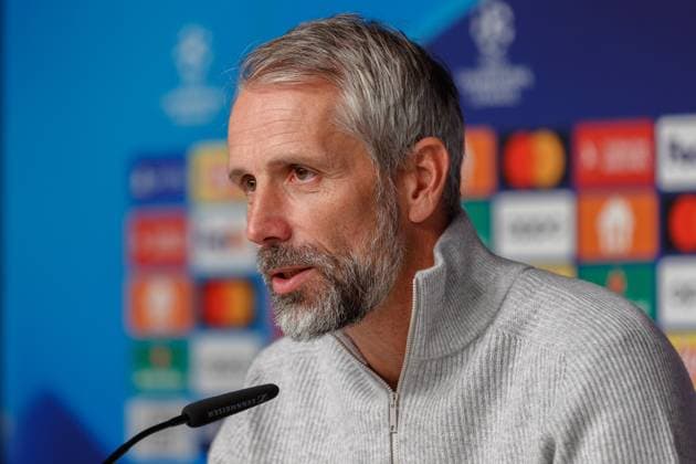 Marco Rose (RB Leipzig, Cheftrainer, head coach) bei der Pressekonferenz; Porträt, Einzelbild, 04.10.2023, Leipzig (Deutschland), Fußball, Männer, UEFA Champions League, RB Leipzig - Manchester City FC