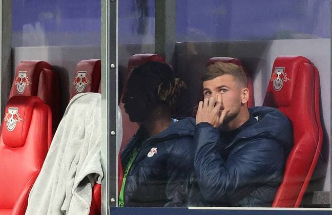 GER, UEFA Champions League, RB Leipzig vs Manchester City 04.10.2023, Leipzig, Red Bull Arena, GER, Saison 2023 2024, UEFA Champions League, Gruppe G, RasenBallsport Leipzig vs Manchester City im Bild Timo Werner (Leipzig) auf der Bank DFL regulations prohibit any use of photographs as image sequences and or quasi-video