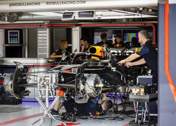 QATAR - Mechanics work on the car of Max Verstappen (Red Bull Racing) during the media day prior to the Formula 1 Grand Prix at the Lusail International Circuit in Qatar. Verstappen only needs 3 more points to win his third world title in Formula 1. ANP SEM VAN DER WAL xVIxANPxSportx xxANPxIVx 480292639 originalFilename: 480292639.jpg